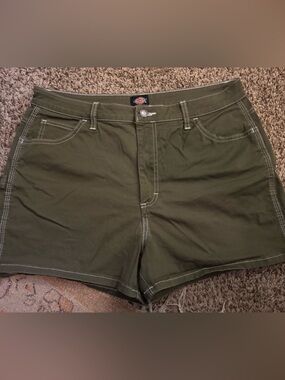 Dickies Women’s Utility Shorts